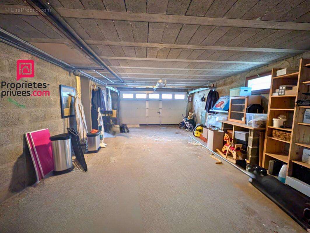 Maison à SAINTE-LUCE-SUR-LOIRE