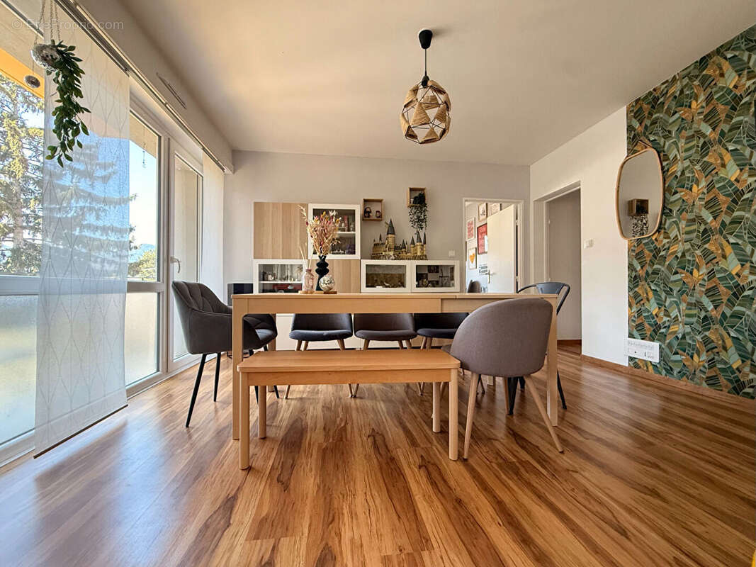 Appartement 4 pièces à Cernay : le charme au 2ème étage avec balcon ensoleillé ! - photo 3