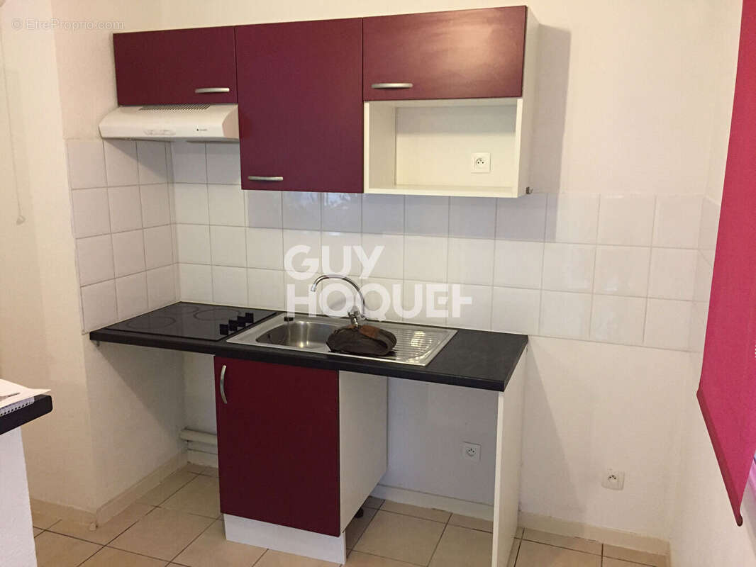 Appartement à BEAUZELLE