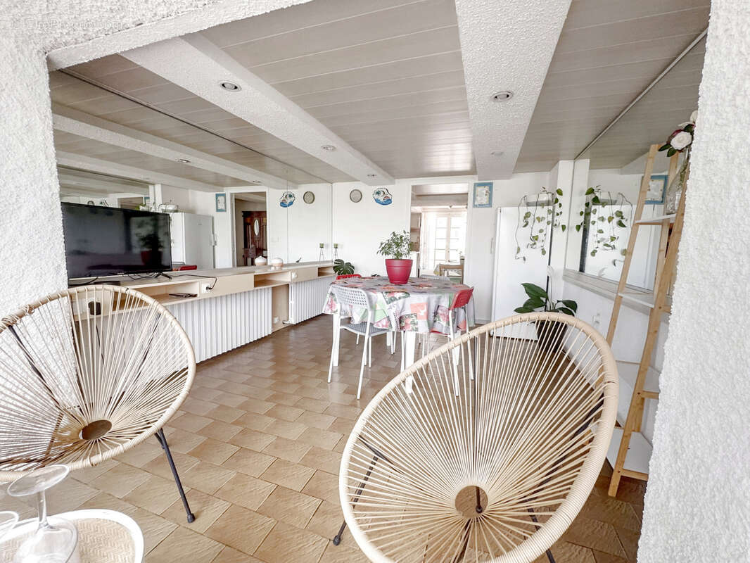 Maison à VALDURENQUE