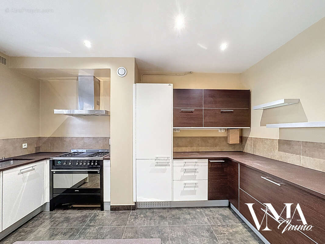 Appartement à ANSE