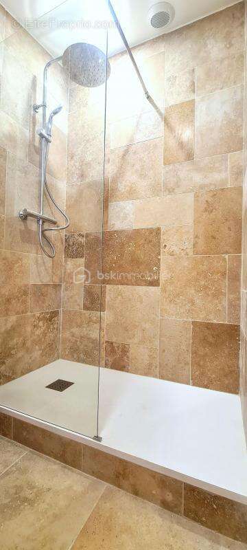 Appartement à LA CRAU