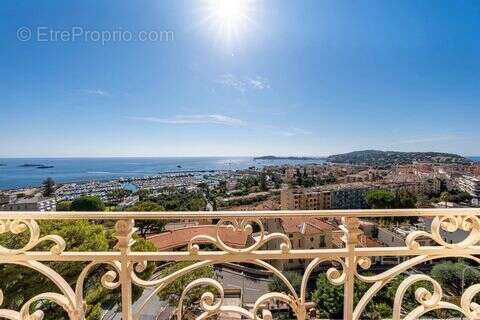 Appartement à BEAULIEU-SUR-MER