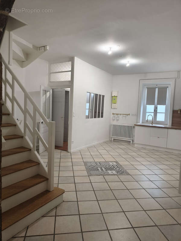 Maison à MILLERY