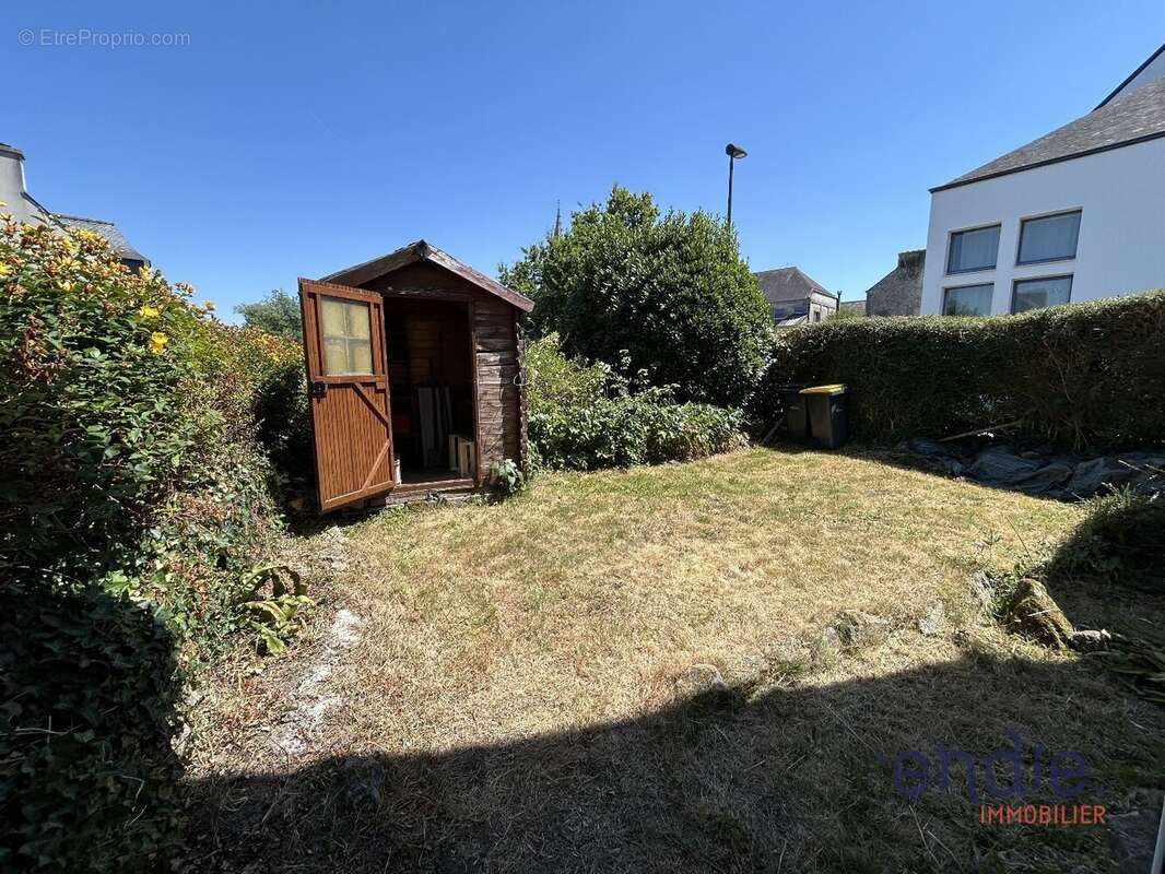 Maison en pierre au cur du bourg de Saint-Évarzec  beau potentiel - photo 9