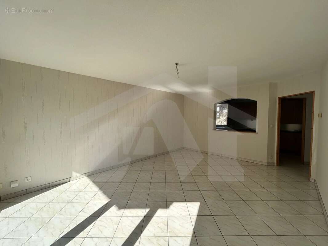 Appartement à MEYLAN