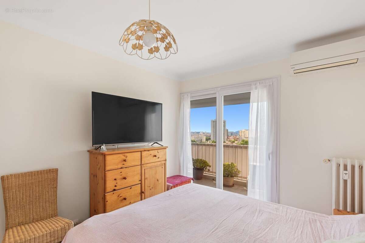 Appartement 56 m² à Toulon  - photo 5