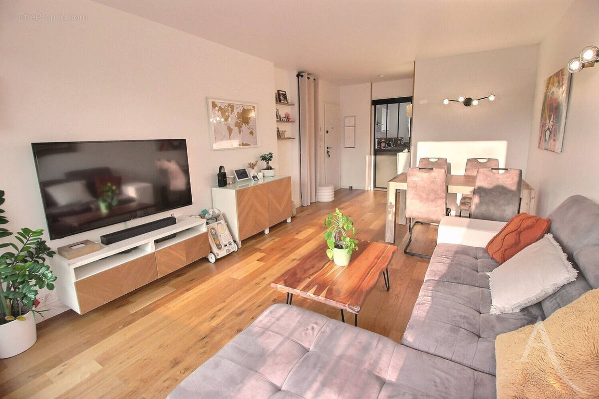 Appartement à THIAIS