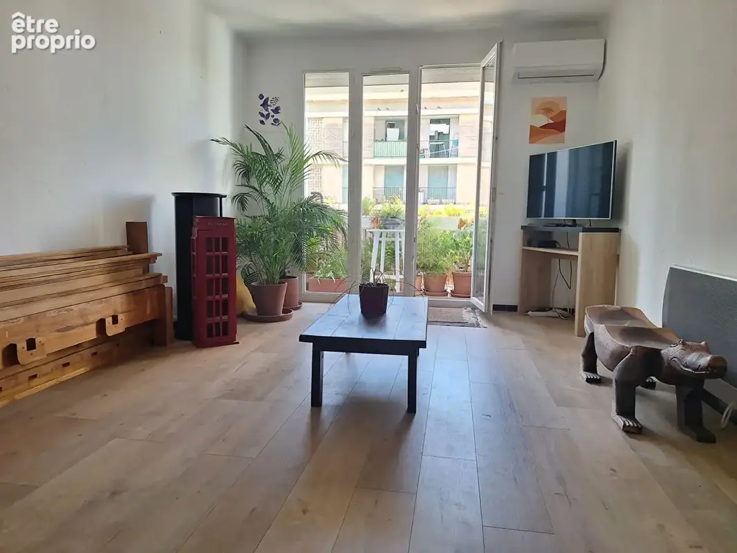 JOLI APPARTEMENT T2 rénové Secteur St Barthélémy 14e - photo 2