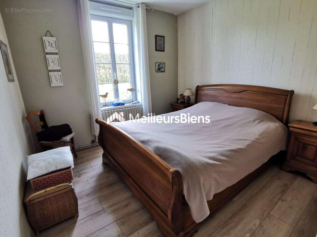 Maison à CURGIES