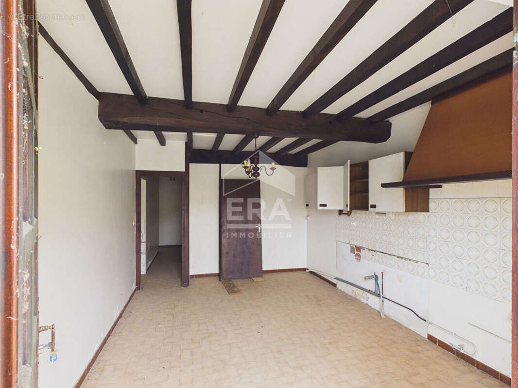Méharin -  Maison à Vendre - Maison de 3 logements à réhabiliter - Immeuble de rapport - photo 3