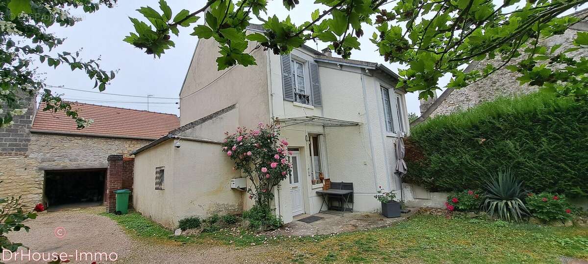 Maison à PRESLES