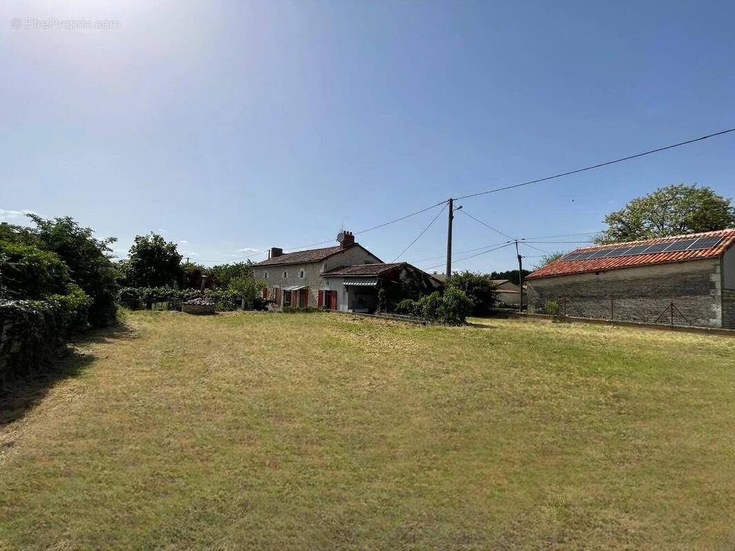 Appartement à CIVRAY