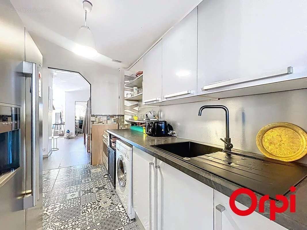 Mandelieu la napoule, quartier capitou : 3 pieces traversant de 61,24 m2, avec terrasse et jardin. parking en option - photo 5