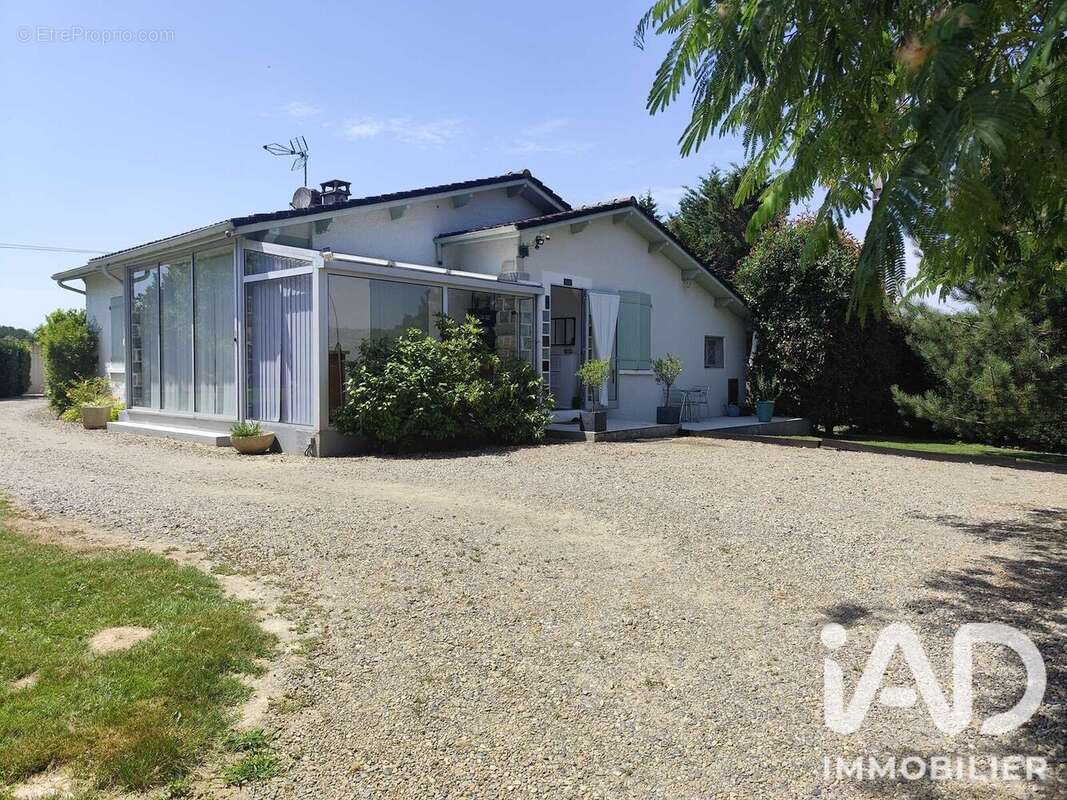 Maison 84 m² à Arblade-Le-Bas  - photo 2
