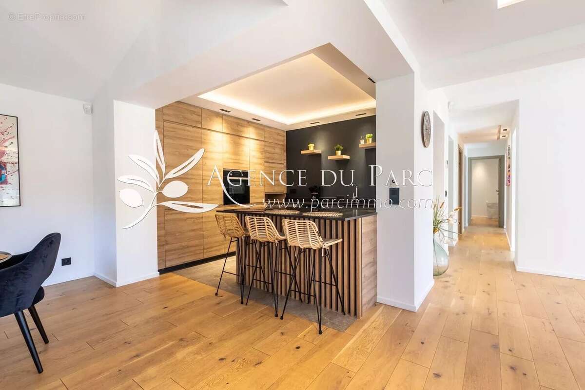 Maison à MOUGINS