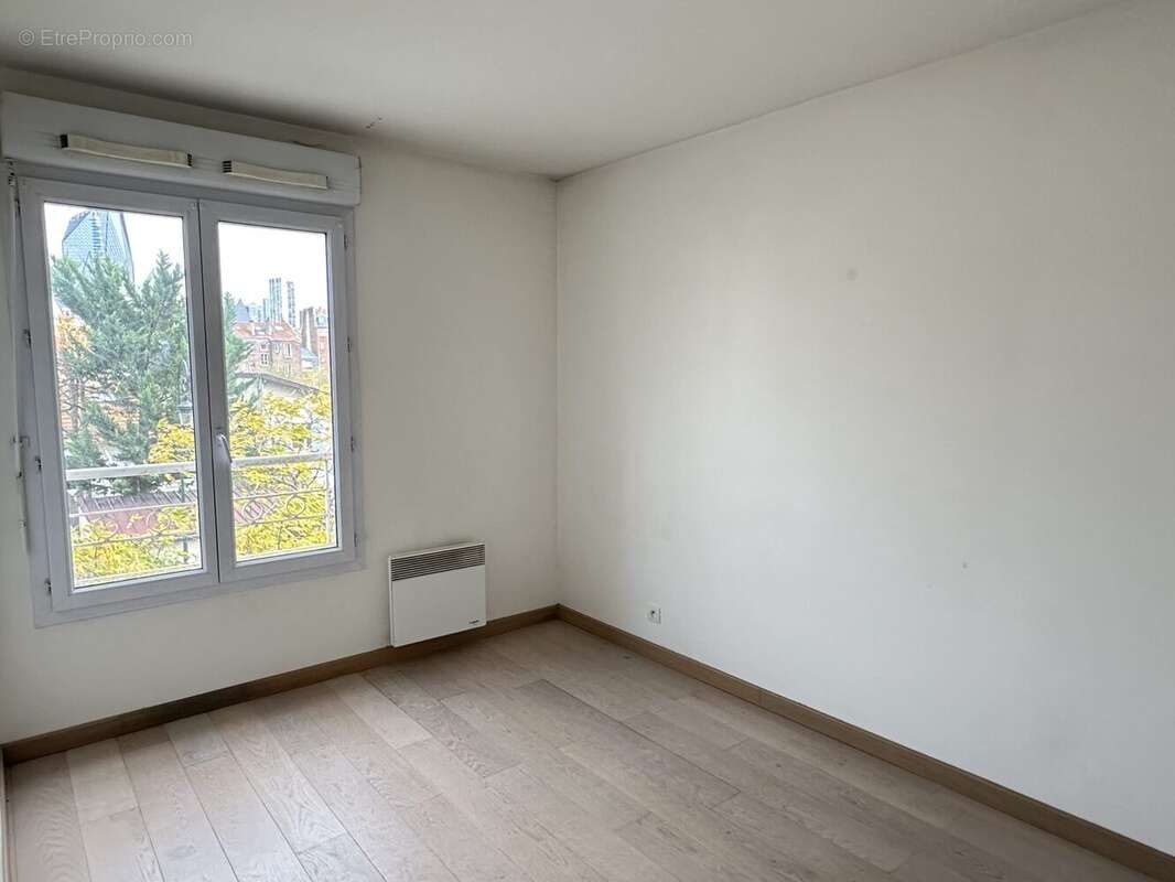 Appartement à SURESNES