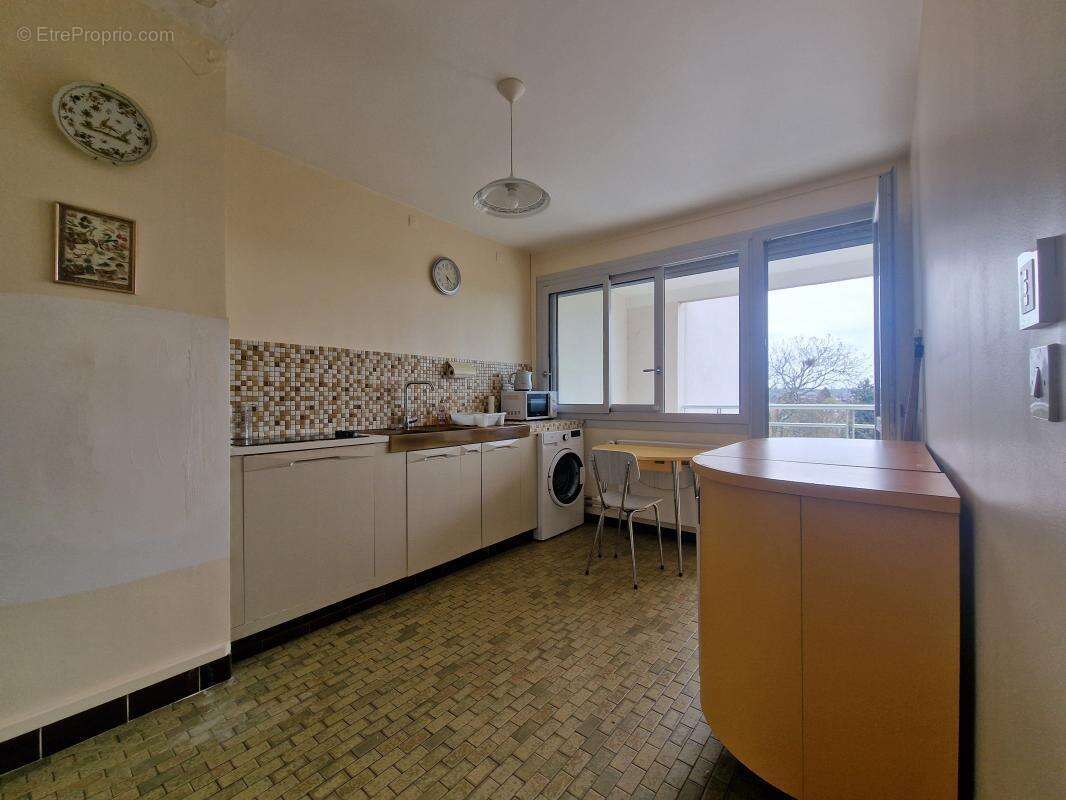 Appartement à VAIRES-SUR-MARNE