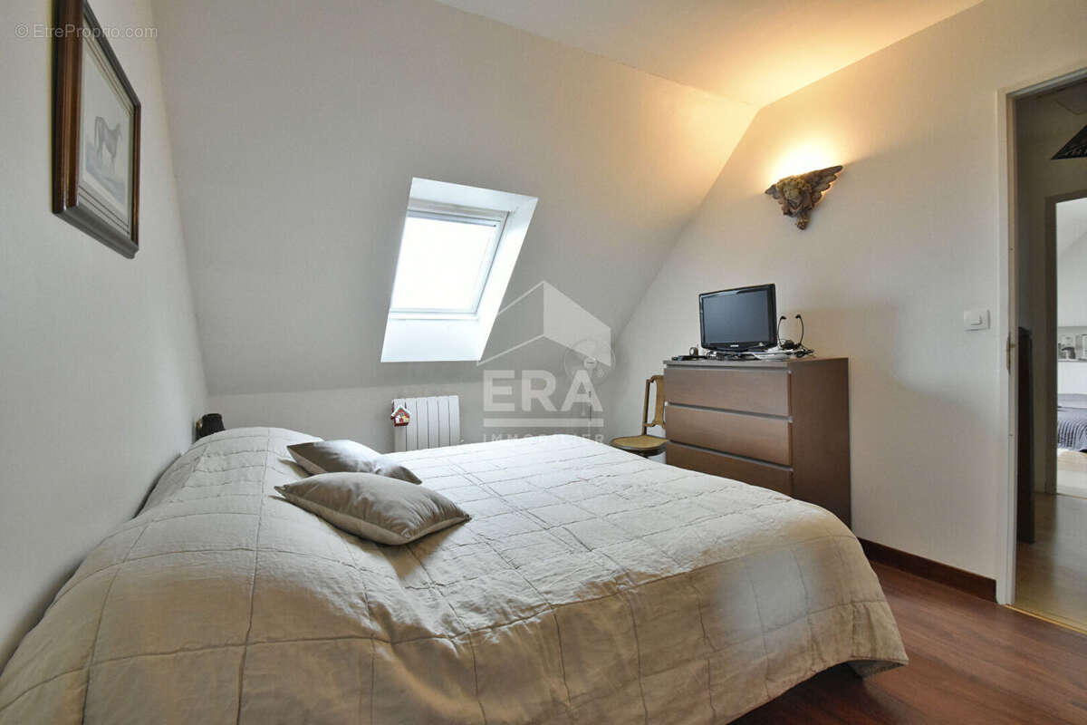 Maison à VILLIERS-SAINT-FREDERIC