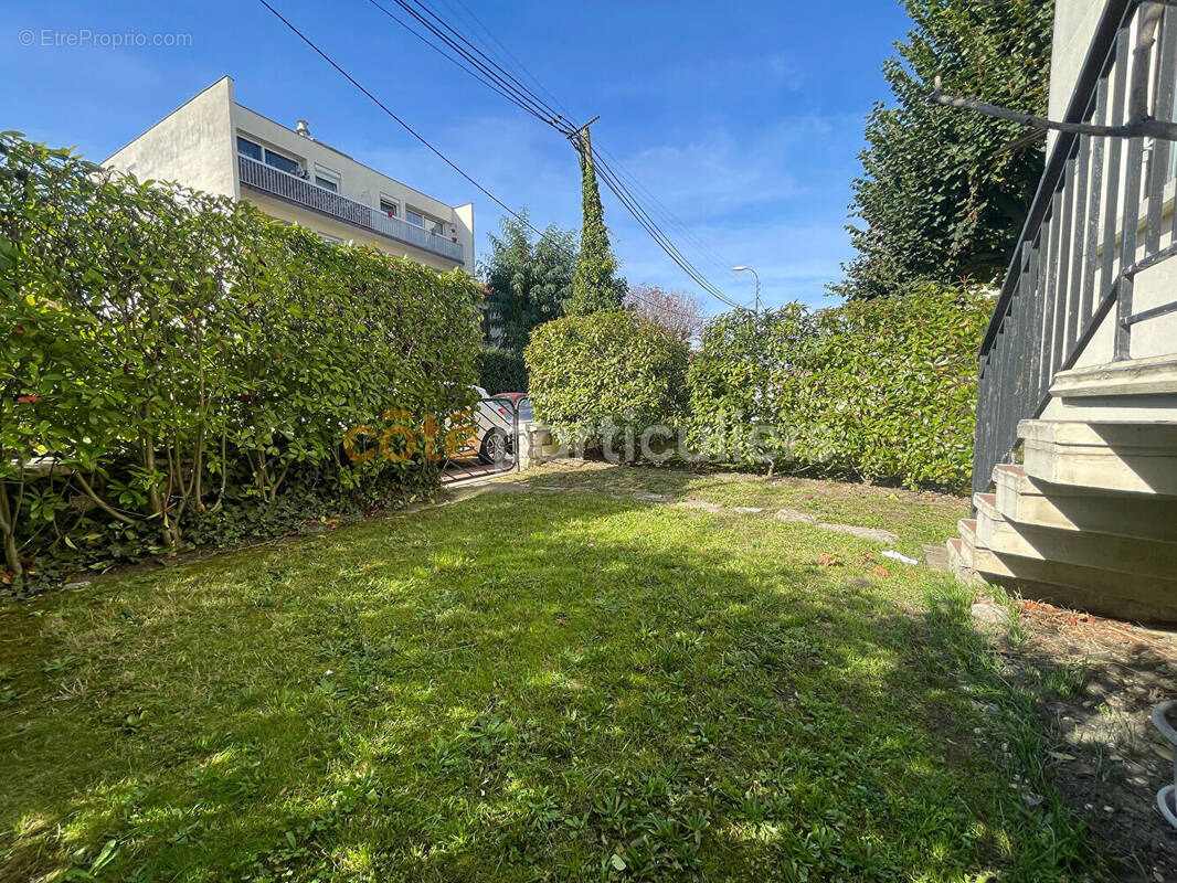 Appartement à SAINT-MAUR-DES-FOSSES