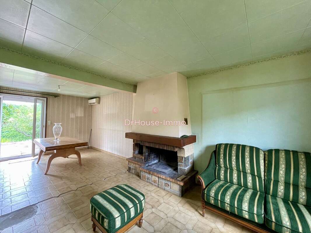 Maison à MONTEVRAIN