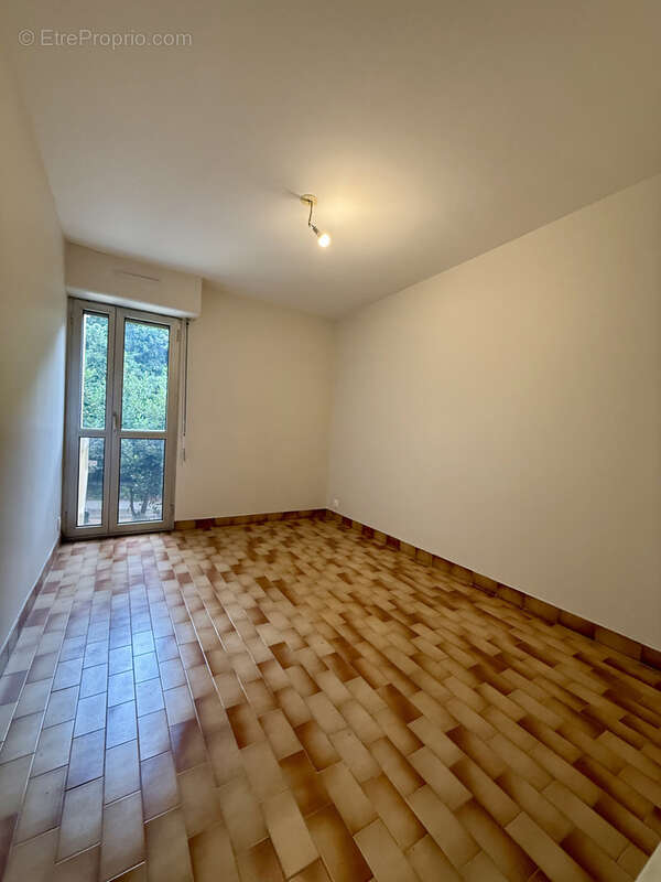 Carry le rouet , résidence le Mas, apparement T2, parking privatif , terrasse - photo 2