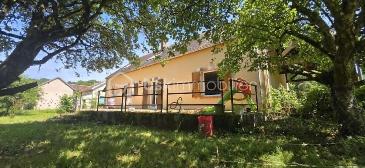 Maison familiale 5 chambres, véranda et grand jardin – Chevannes (45) - photo 14