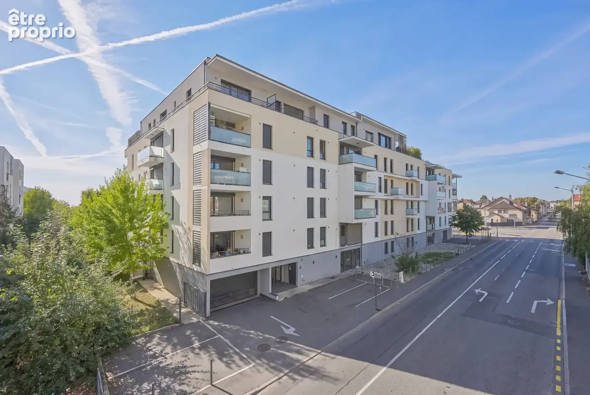 Centre ferney-voltaire, appartement 4 pieces 110m2 avec terrasse et deux garages fermes. - photo 20