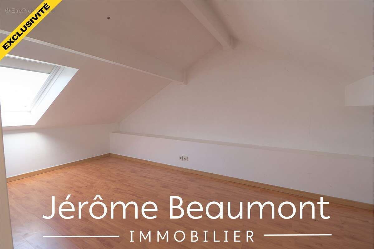 Appartement à EZANVILLE