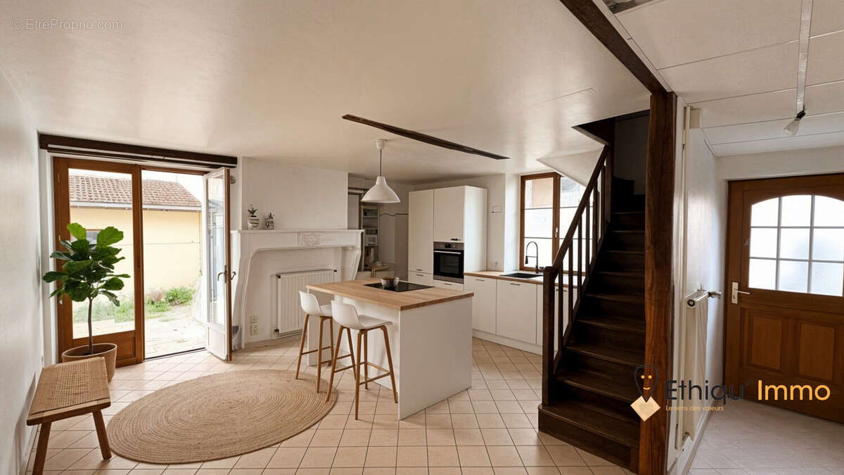 Maison à BAR-SUR-AUBE