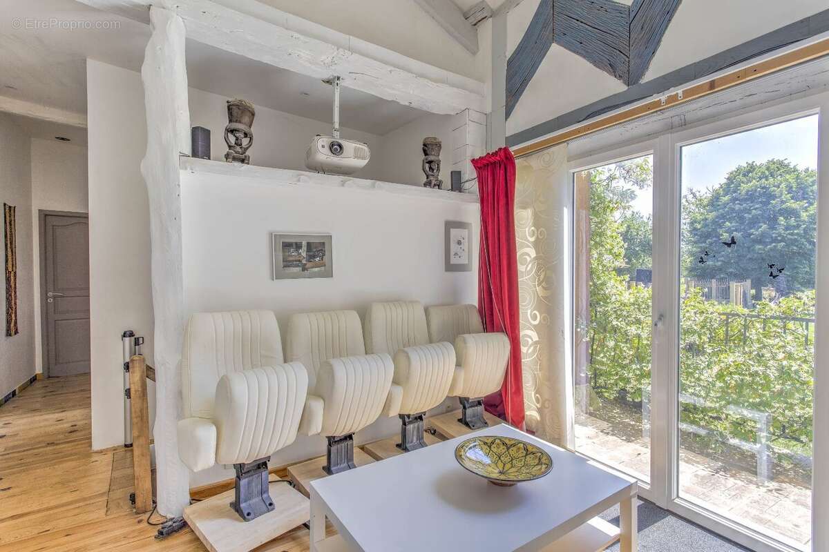 Maison en pierres, 300m2, au calme, commerces à pied/velo, 2ha, 30 min. d'Albi - photo 6