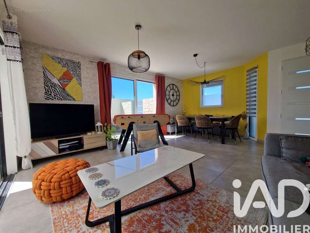 Photo 2 - Maison à YVES