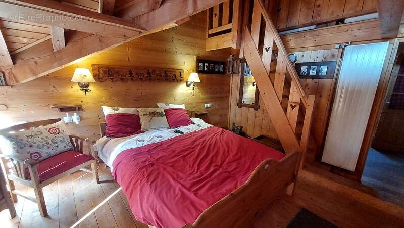 Maison à CHANTELOUVE