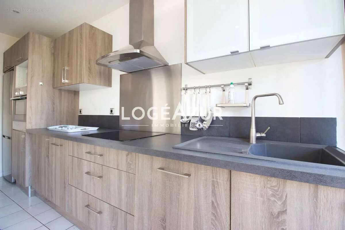 Appartement à VALLAURIS