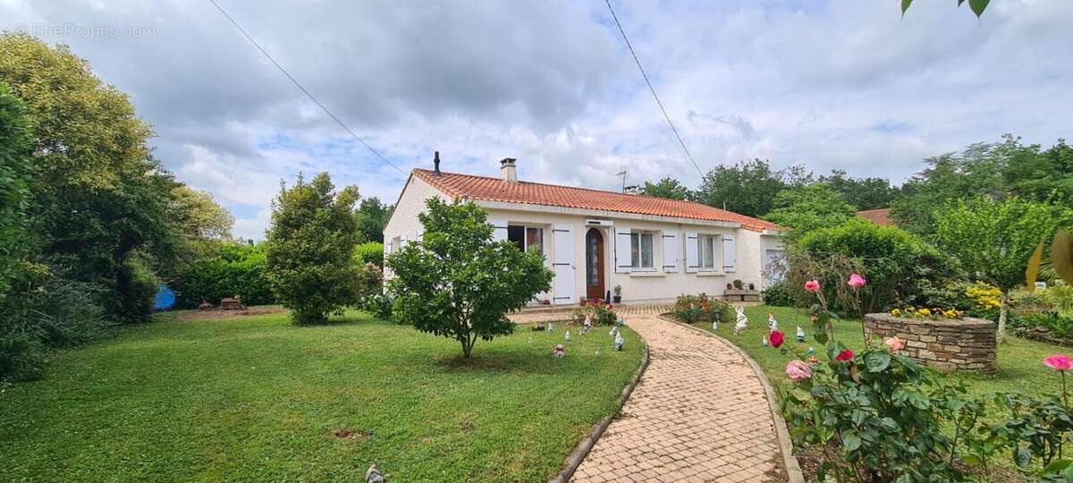 Maison à GORGES
