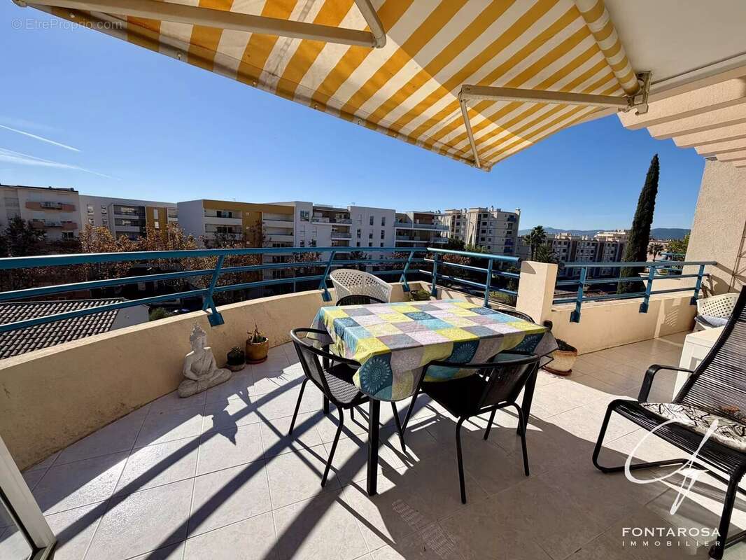 Appartement à FREJUS