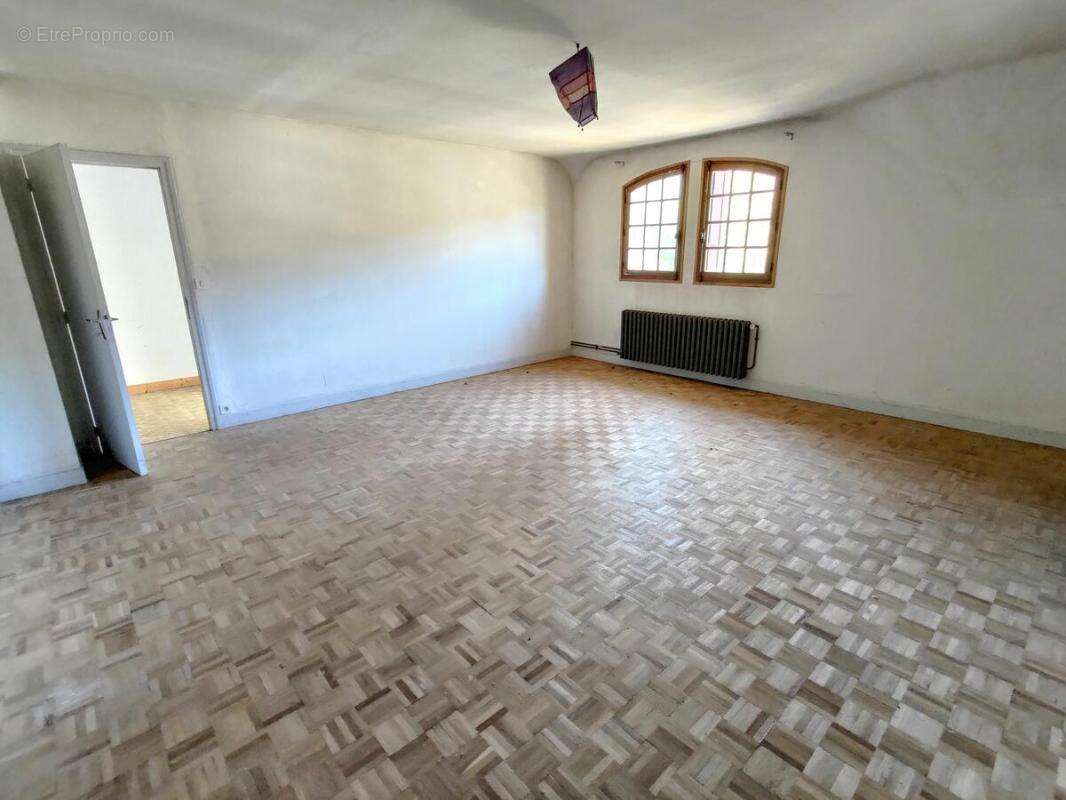 Maison à GARENNES-SUR-EURE