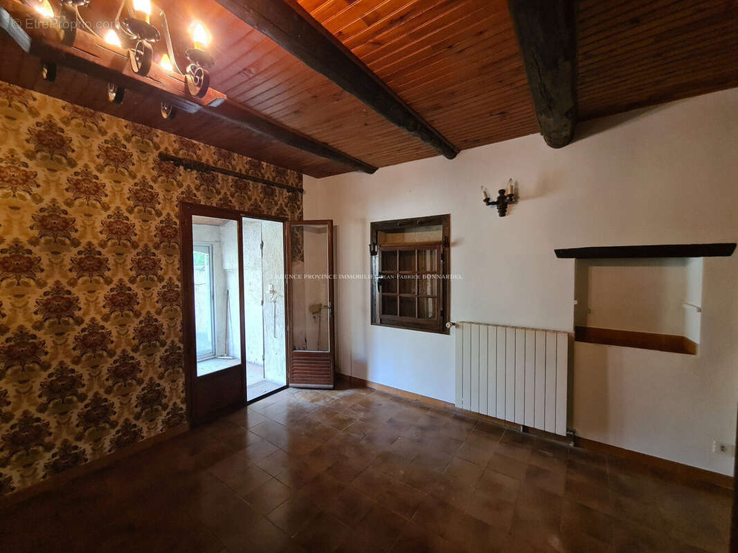 Maison 104 m² à Valreas  - photo 8