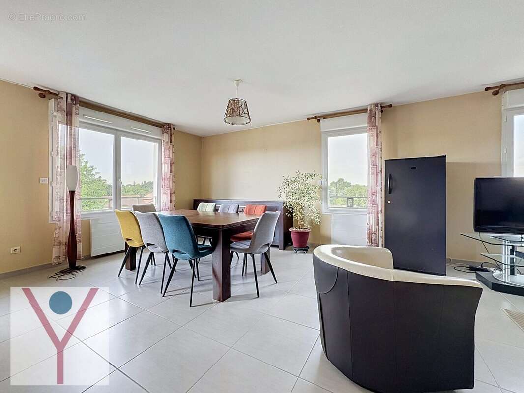 Appartement 101 m² à Villars-Les-Dombes  - photo 2