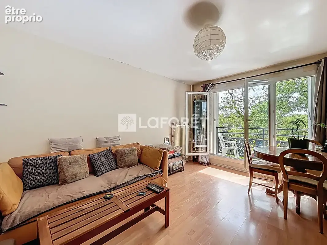 Appartement à VERNEUIL-SUR-SEINE