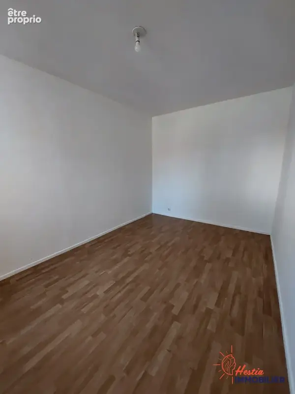 Appartement 5 pièces 108 m² à vendre à Chalons-En-Champagne (51000) - photo 8
