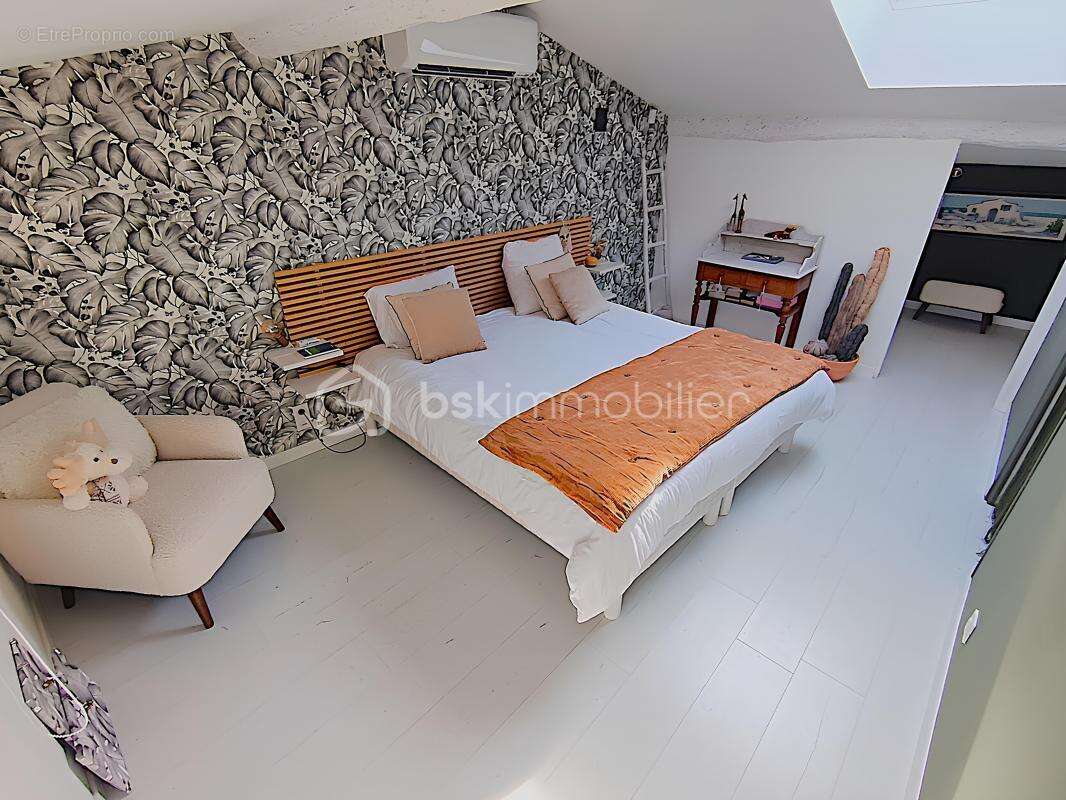 Maison à SIX-FOURS-LES-PLAGES