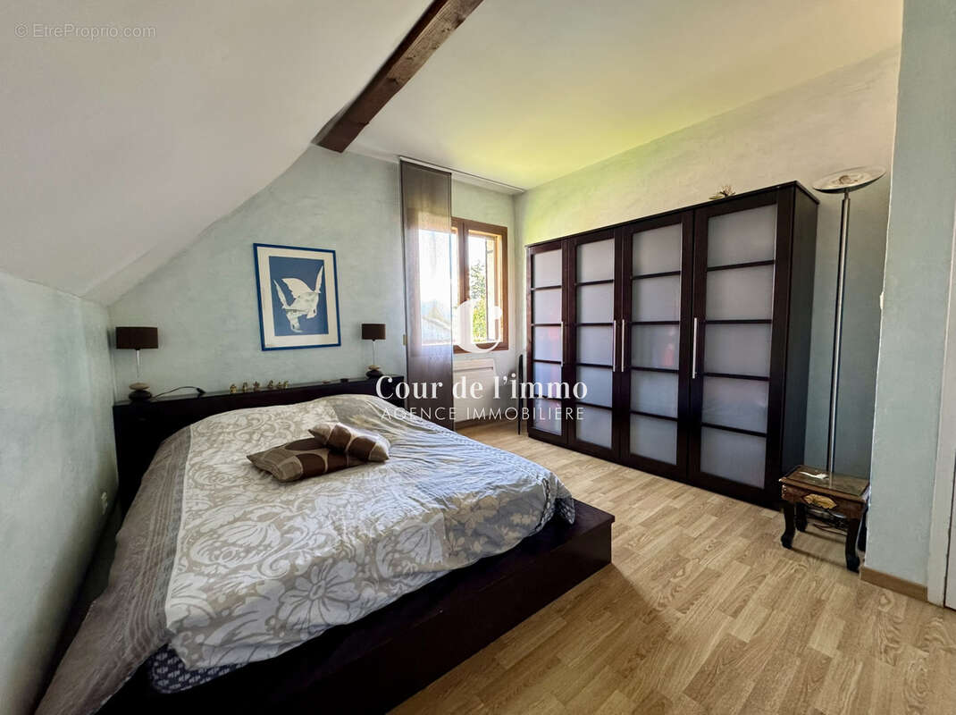 Maison à BONNE