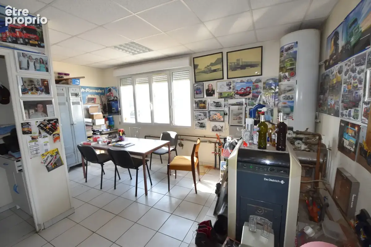 Bâtiment industriel en viager occupé à Gueugnon par Monsieur 71 ans - photo 11