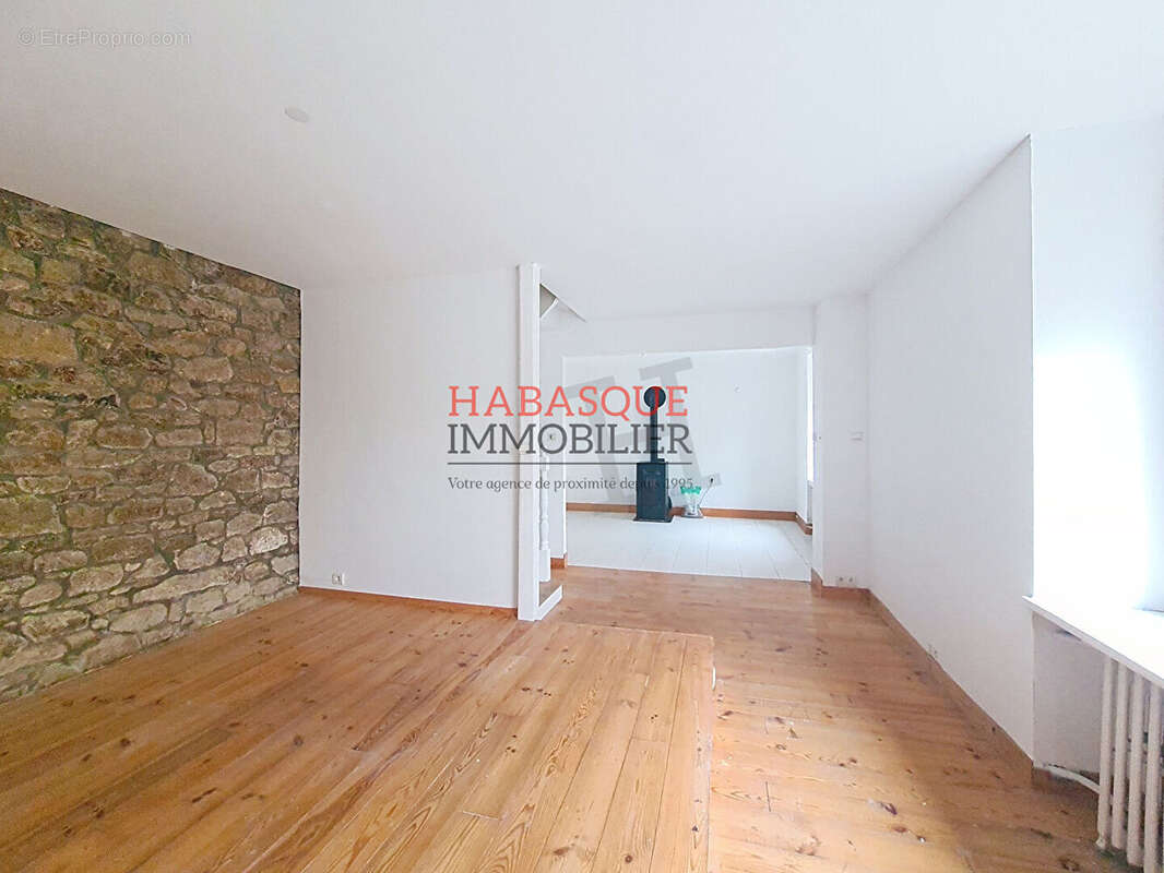 Maison à PLOUZEVEDE