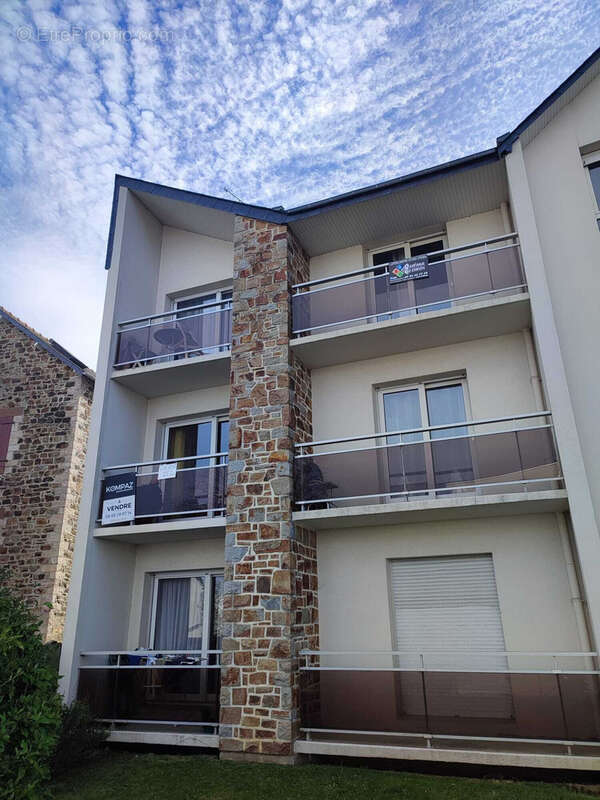 Appartement à LAMBALLE