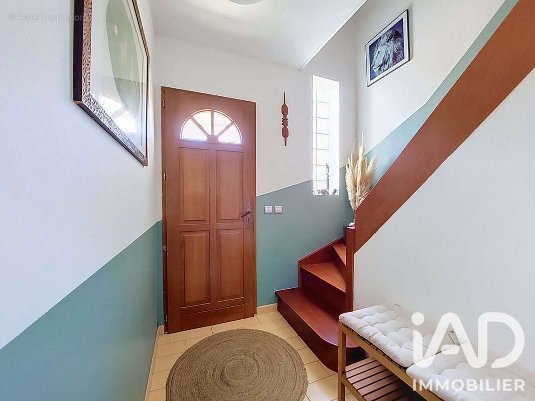 Maison 100 m² à Velizy-Villacoublay  - photo 4