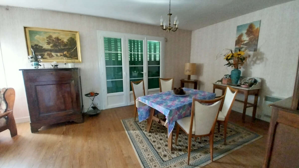 Maison à VIEUX-MAREUIL