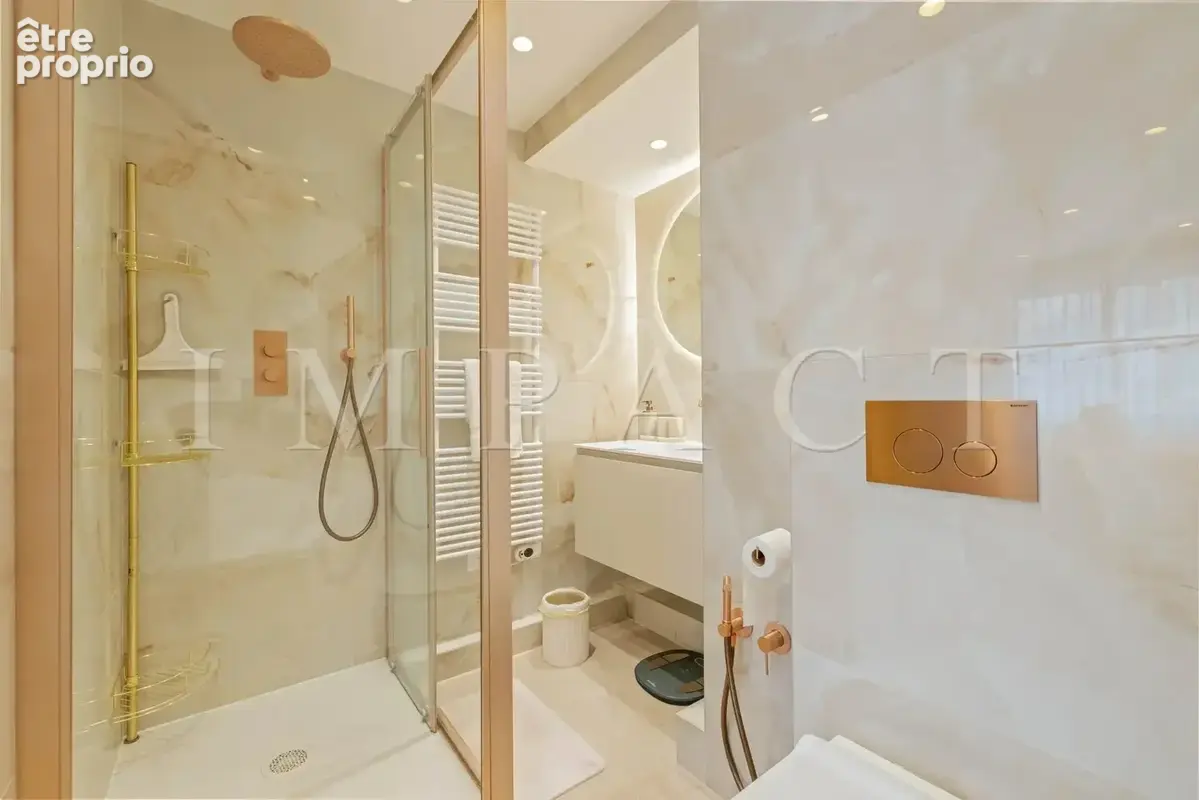 Exclusivité - Cannes proche Croisette Appartement 4 pièces rénové à vendre - photo 10