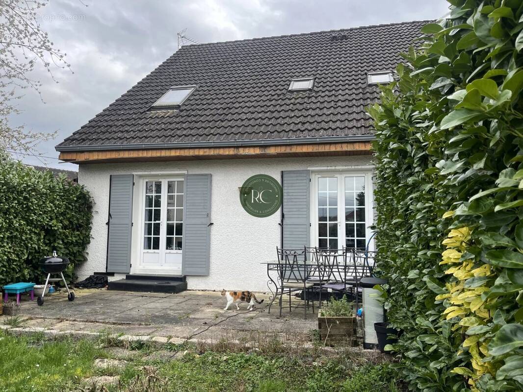 Maison à LONGVIC